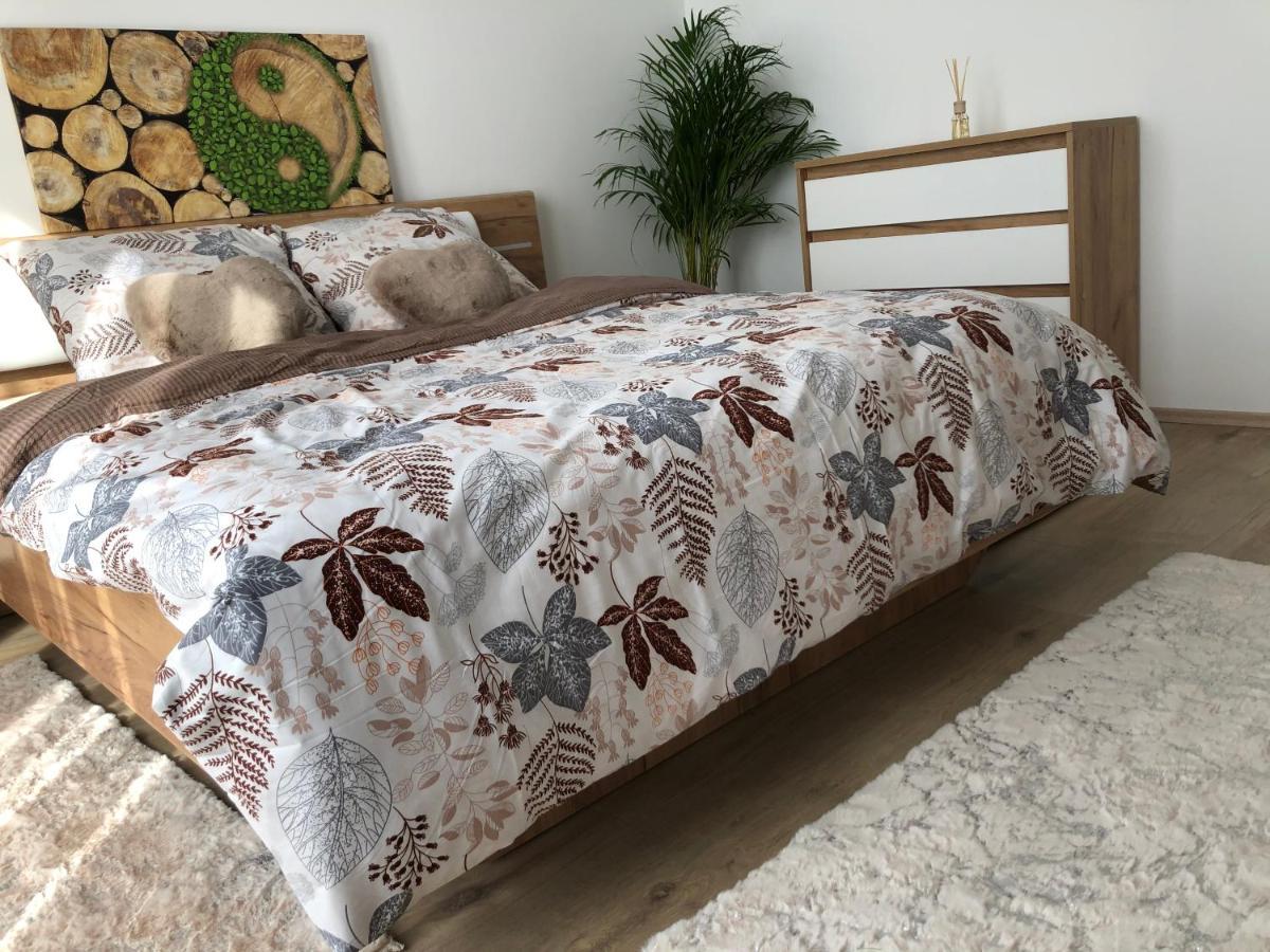 Tatra Billetee Apartman S Luxusnym Vyhladom Na Vysoketatry A Sukromnym Wellness Попрад Экстерьер фото