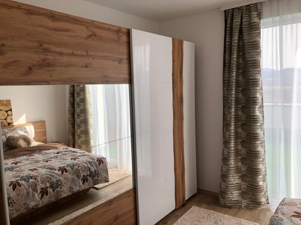 Tatra Billetee Apartman S Luxusnym Vyhladom Na Vysoketatry A Sukromnym Wellness Попрад Экстерьер фото