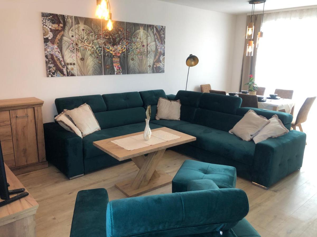 Tatra Billetee Apartman S Luxusnym Vyhladom Na Vysoketatry A Sukromnym Wellness Попрад Экстерьер фото