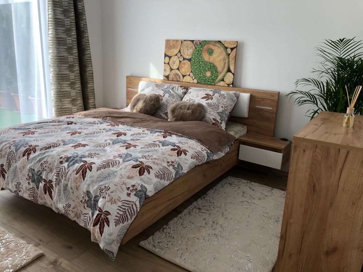 Tatra Billetee Apartman S Luxusnym Vyhladom Na Vysoketatry A Sukromnym Wellness Попрад Экстерьер фото