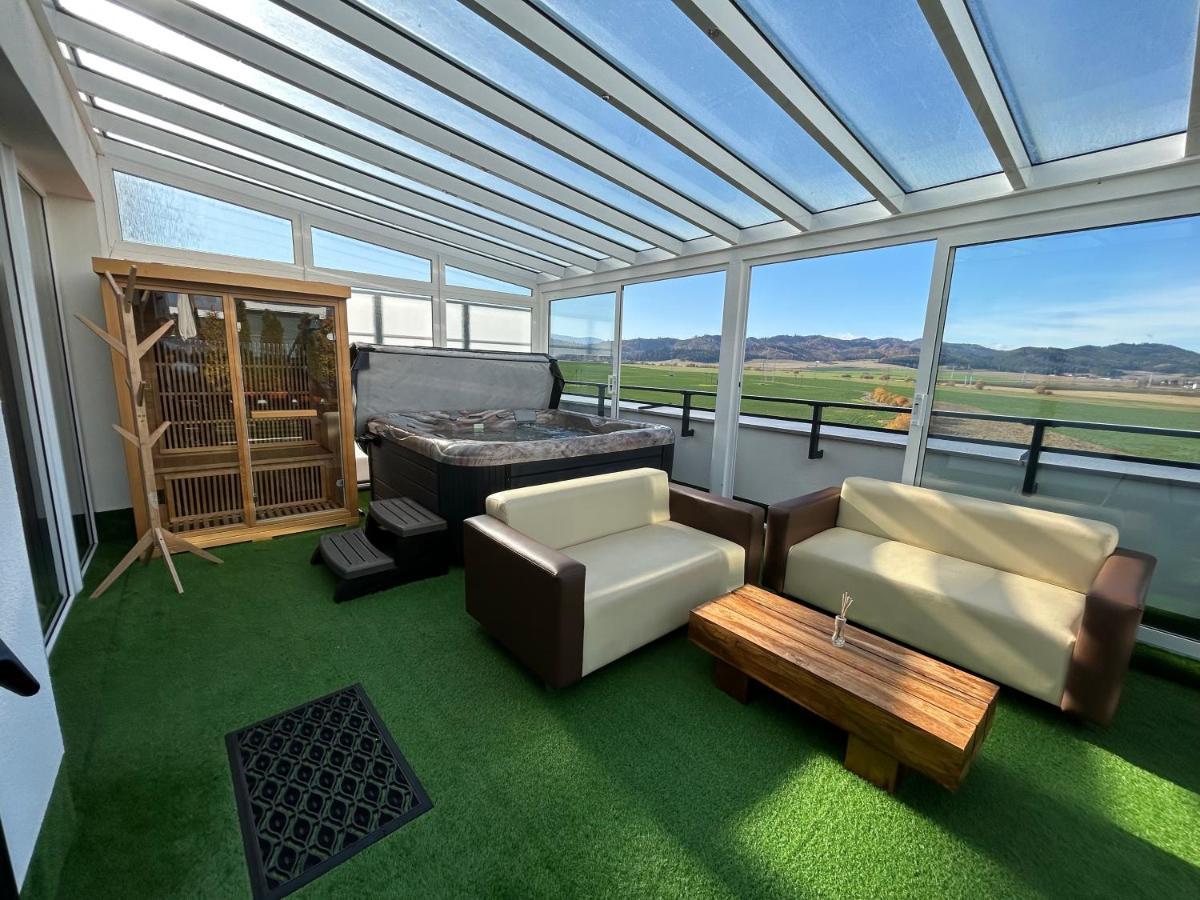 Tatra Billetee Apartman S Luxusnym Vyhladom Na Vysoketatry A Sukromnym Wellness Попрад Экстерьер фото